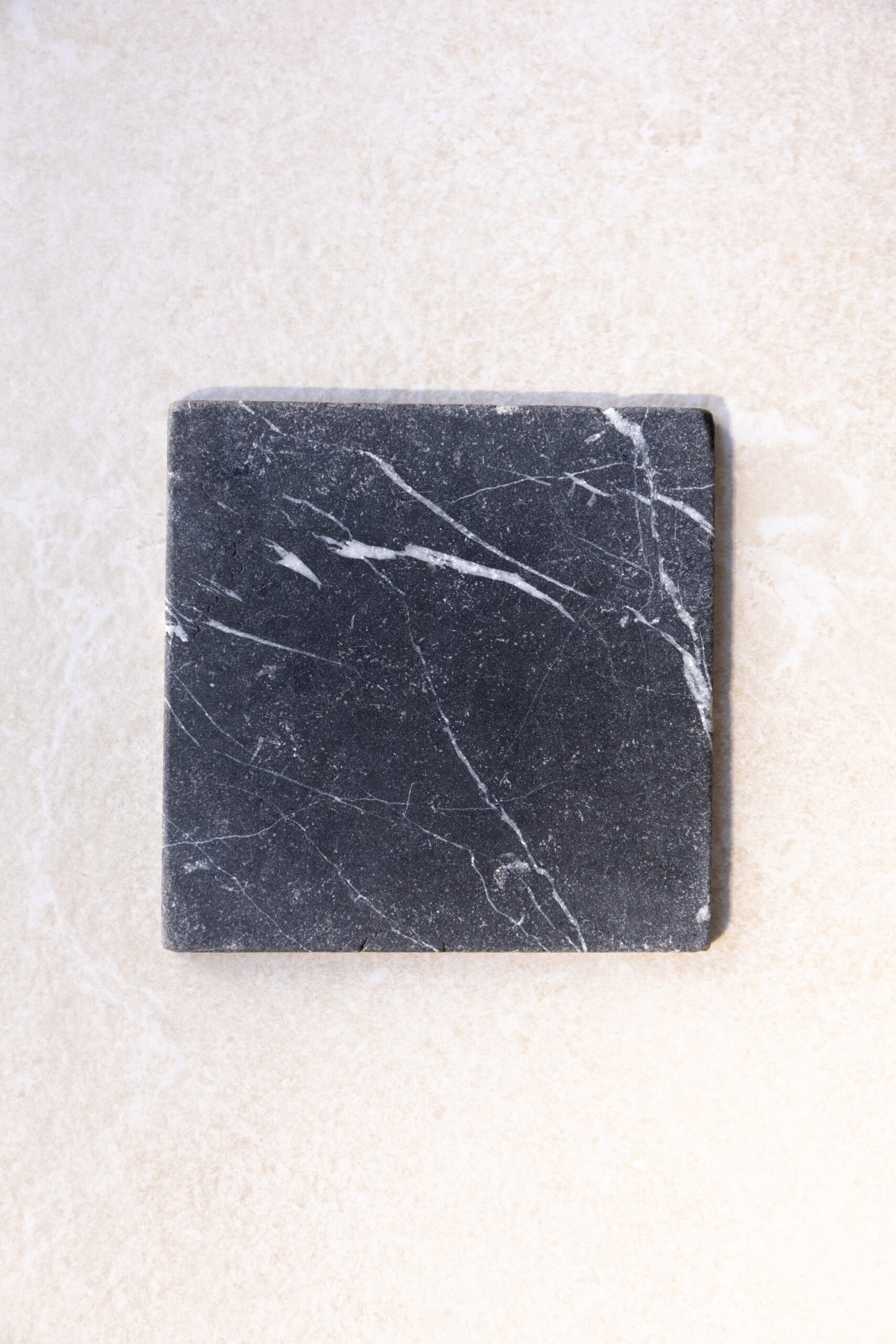 Nero Square tile sample